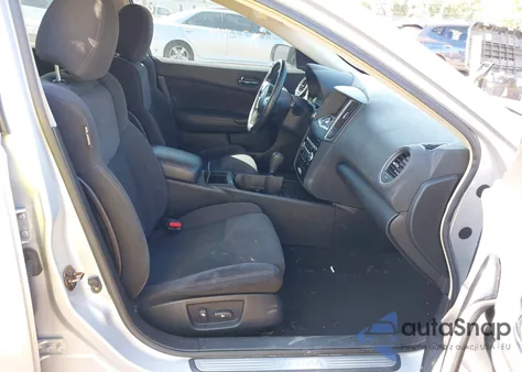 2010 Nissan Maxima 3.5 S z USA, uszkodzony, nr VIN 1N4AA5AP8AC856131